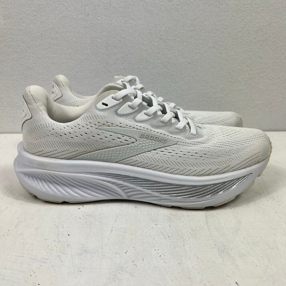 Brooks Women's Ghost 17 Size 7.5 White